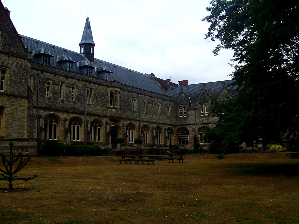 奇切斯特大学(University of Chichester)校园