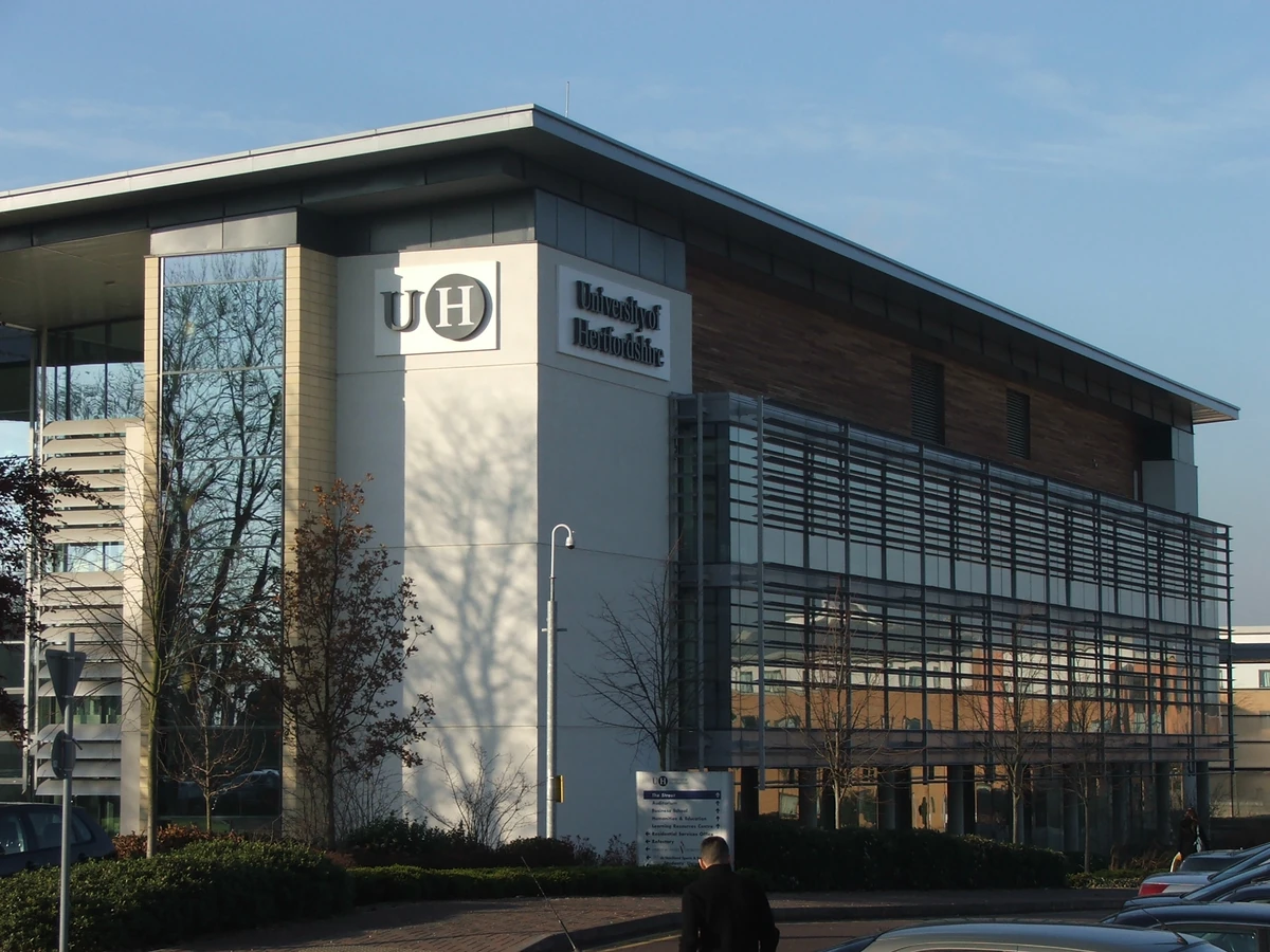University of Hertfordshire 校园